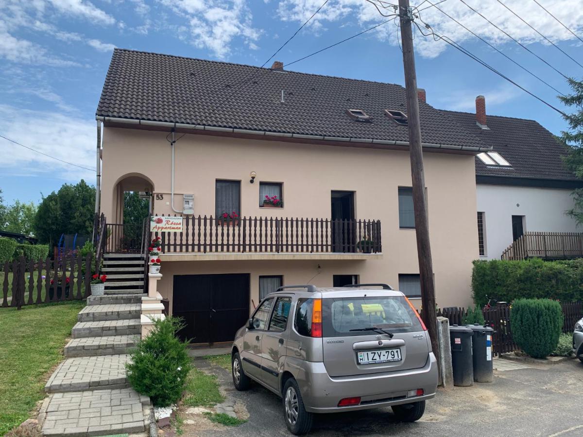 Nagcsalados Rozsa Apartman バラトンレッレ エクステリア 写真