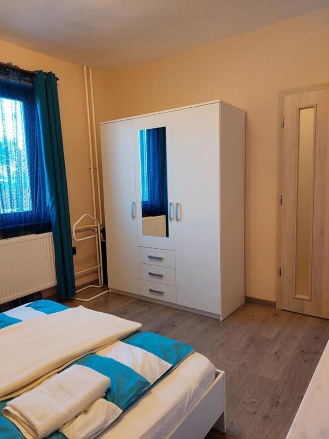 Nagcsalados Rozsa Apartman バラトンレッレ エクステリア 写真